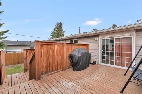 9883 Athens Road Se, Calgary, AB 