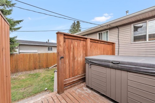 9883 Athens Road Se, Calgary, AB 