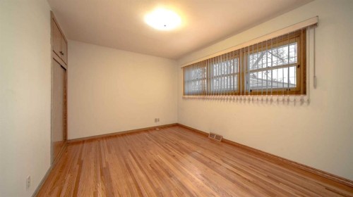 10 Marlowe Place Ne, Calgary, AB - Indoor Photo Showing Other Room