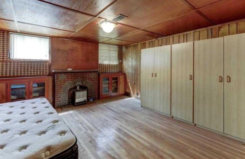 1402 Crescent Road Nw, Calgary, AB - Indoor Photo Showing Other Room With Fireplace