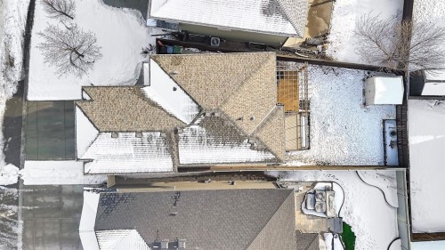 31 Walden Court Se, Calgary, AB - Outdoor With Exterior