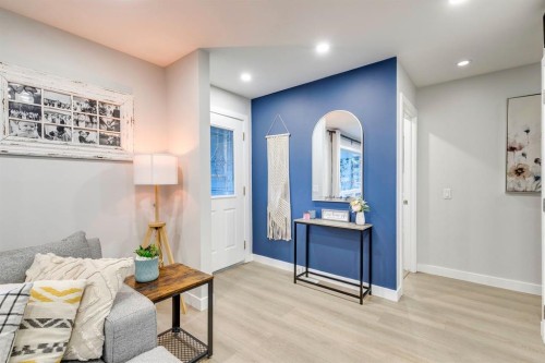 1324 Lake Sylvan Drive Se, Calgary, AB - Indoor Photo Showing Other Room