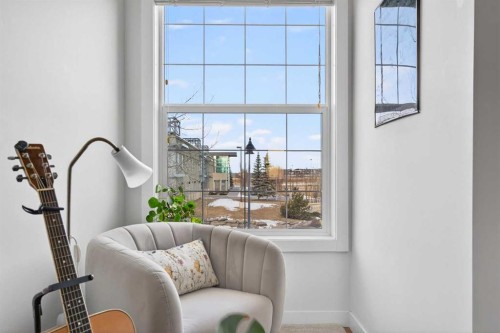 9-43 Springborough Boulevard Sw, Calgary, AB - Indoor Photo Showing Other Room