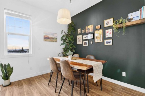 9-43 Springborough Boulevard Sw, Calgary, AB - Indoor Photo Showing Dining Room