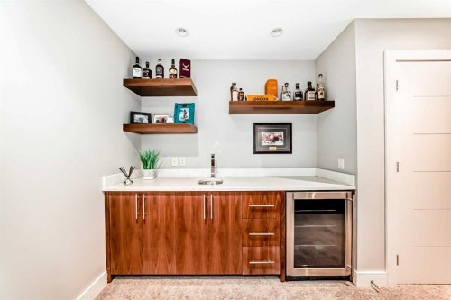 2614 21 Street Sw, Calgary, AB - Indoor Photo Showing Other Room