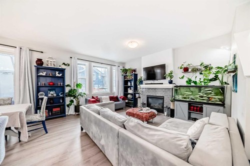 325 Sundown View, Cochrane, AB 