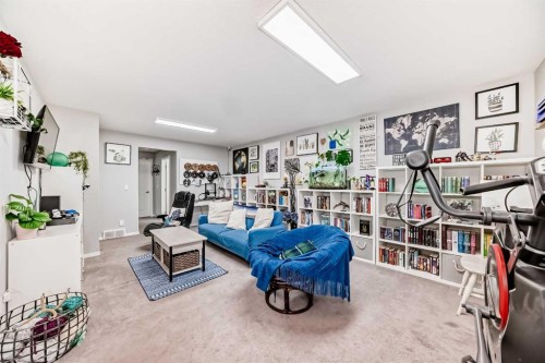 325 Sundown View, Cochrane, AB 