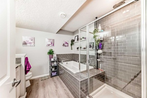 325 Sundown View, Cochrane, AB 