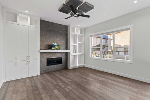 111 Kinniburgh Place, Chestermere, AB - Indoor With Fireplace
