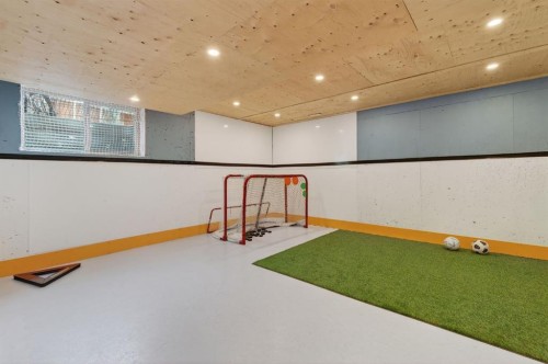 105 Riviera Crescent, Cochrane, AB - Indoor Photo Showing Other Room