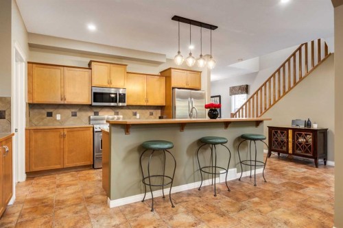 11756 Valley Ridge Boulevard Nw, Calgary, AB - Indoor Photo Showing Kitchen