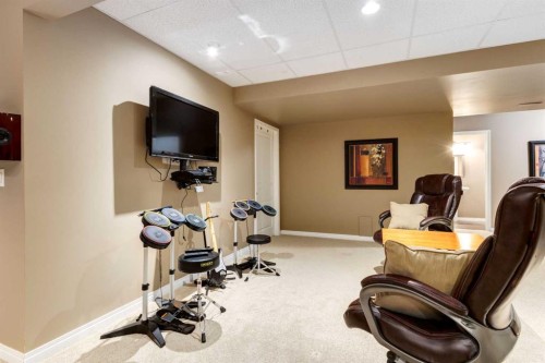 11756 Valley Ridge Boulevard Nw, Calgary, AB - Indoor Photo Showing Gym Room