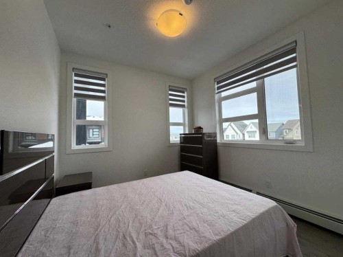 1207-55 Lucas Nw, Calgary, AB - Indoor Photo Showing Bedroom