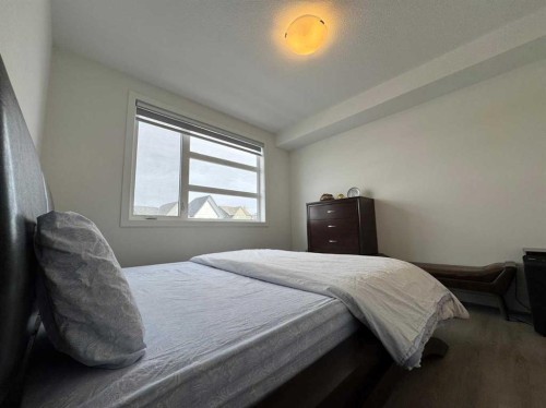 1207-55 Lucas Nw, Calgary, AB - Indoor Photo Showing Bedroom