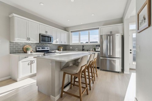 22 Precedence Glen, Cochrane, AB 