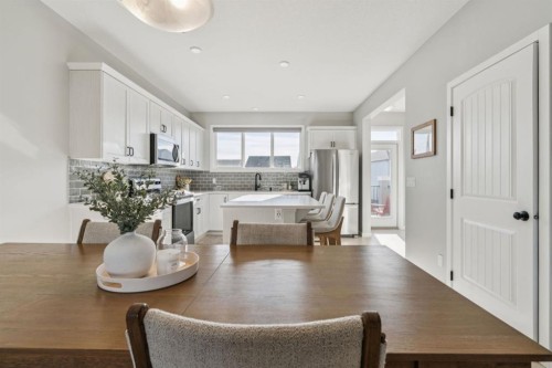 22 Precedence Glen, Cochrane, AB 