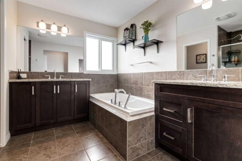 26 Mount Rae Terrace, Okotoks, AB - Indoor Photo Showing Bathroom