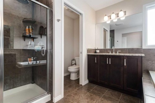 26 Mount Rae Terrace, Okotoks, AB - Indoor Photo Showing Bathroom