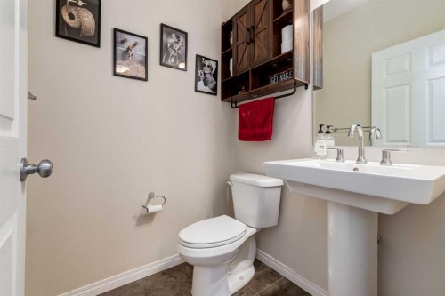 26 Mount Rae Terrace, Okotoks, AB - Indoor Photo Showing Bathroom