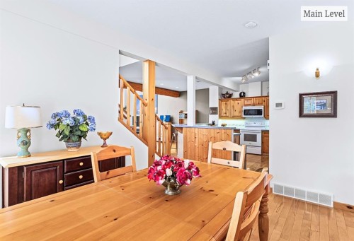 18 Juniper Ridge, Canmore, AB - Indoor Photo Showing Dining Room