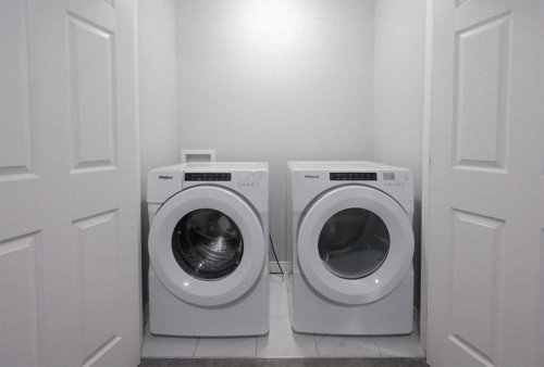 231 Windford Crescent Sw, Airdrie, AB - Indoor Photo Showing Laundry Room