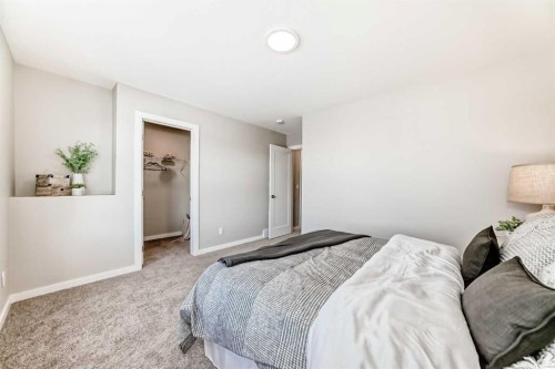 58 Walgrove Bay Se, Calgary, AB - Indoor Photo Showing Bedroom