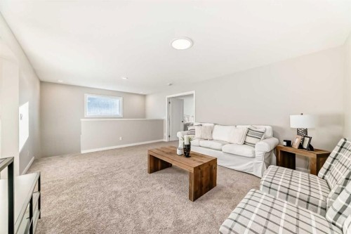 58 Walgrove Bay Se, Calgary, AB - Indoor Photo Showing Living Room