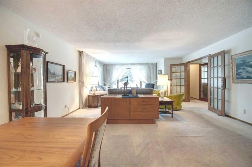 487 Arlington Drive Se, Calgary, AB - Indoor