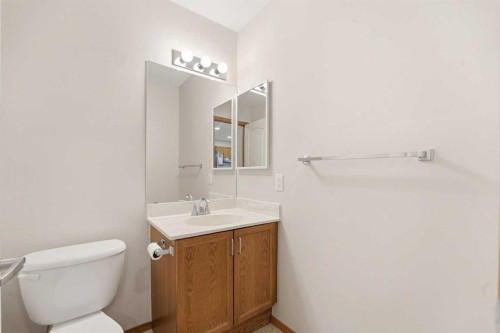 905 Arbour Lake Road Nw, Calgary, AB - Indoor Photo Showing Bathroom