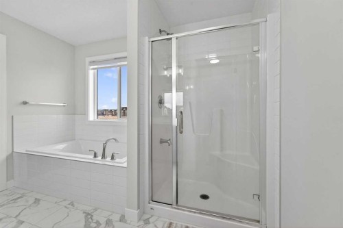 15 Midgrove Drive Sw, Airdrie, AB - Indoor Photo Showing Bathroom
