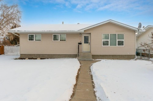 21 Pearson Place, Carstairs, AB - Outdoor