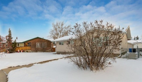 21 Pearson Place, Carstairs, AB - Outdoor