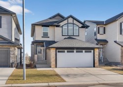 91 Kinlea Link NW Calgary, AB T3R 0C3