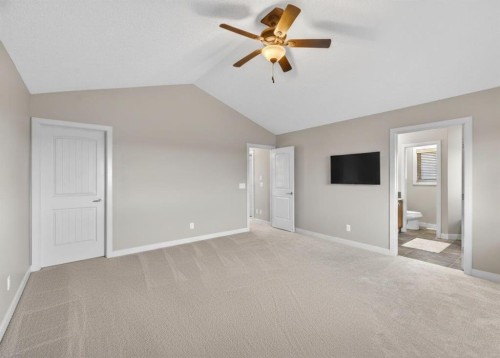 91 Kinlea Link Nw, Calgary, AB - Indoor Photo Showing Other Room