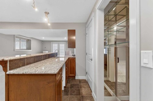 91 Kinlea Link Nw, Calgary, AB - Indoor Photo Showing Other Room
