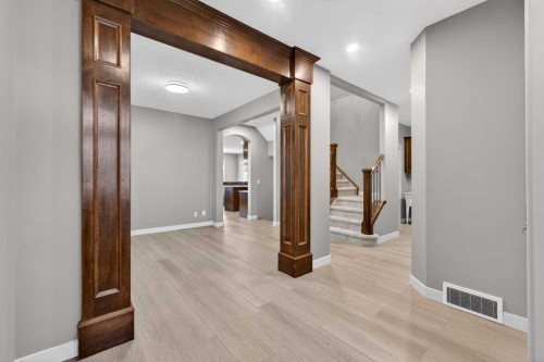 91 Kinlea Link Nw, Calgary, AB - Indoor Photo Showing Other Room