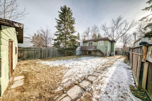 3613 28A Avenue Se, Calgary, AB - Outdoor