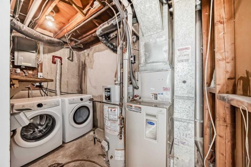 3613 28A Avenue Se, Calgary, AB - Indoor Photo Showing Laundry Room