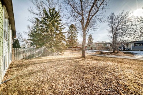 3613 28A Avenue Se, Calgary, AB - Outdoor