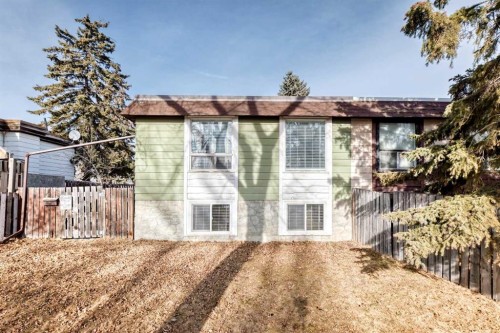 3613 28A Avenue Se, Calgary, AB - Outdoor