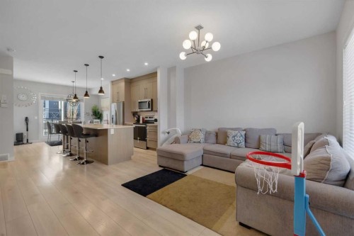 507-72 Cornerstone Manor Ne, Calgary, AB - Indoor Photo Showing Living Room