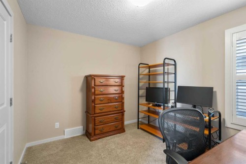 5 Mahogany Square Se, Calgary, AB - Indoor Photo Showing Office