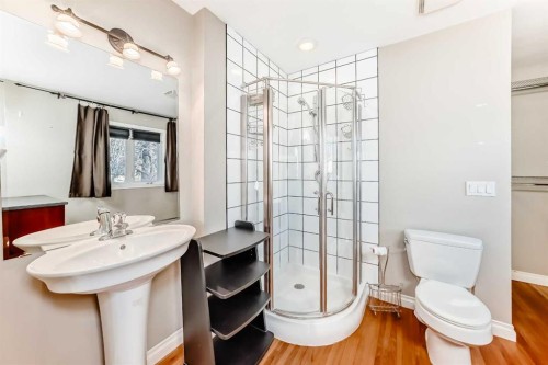 919 Robert Road Ne, Calgary, AB 