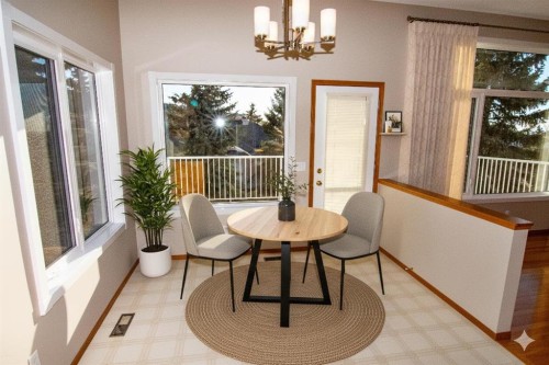 16 Eagleview Heights Nw, Cochrane, AB - Indoor