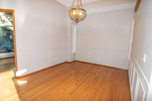 16 Eagleview Heights Nw, Cochrane, AB - Indoor Photo Showing Other Room