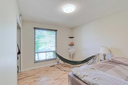 20 Falton Way Ne, Calgary, AB - Indoor Photo Showing Other Room