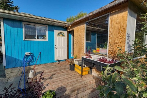 20 Falton Way Ne, Calgary, AB - Outdoor