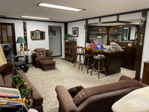 6311 Pineridge Road Ne, Calgary, AB - Indoor