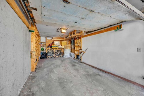 49 Beacham Way Nw, Calgary, AB - Indoor