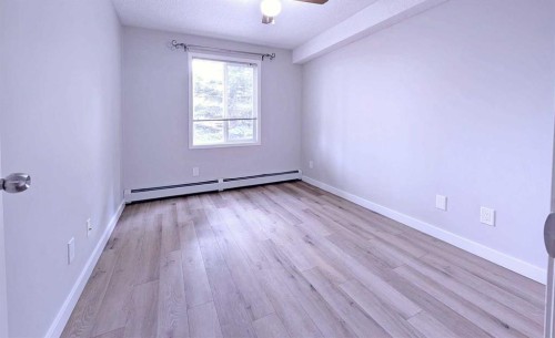 1204-2371 Eversyde Avenue Sw, Calgary, AB - Indoor Photo Showing Other Room